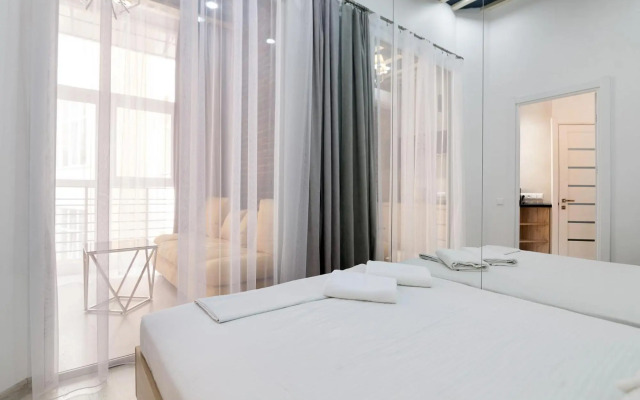 LEOGRAND One-bedroom apartment on Tugan-Baranovskogo 24