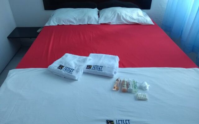 Apartamentos Turísticos Jet Set