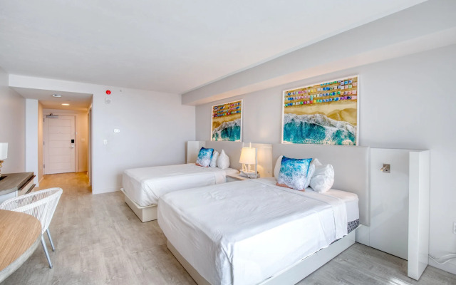 Daytona Grande Oceanfront Resort