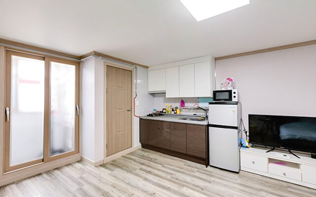 Yeosu Seongsim Pension