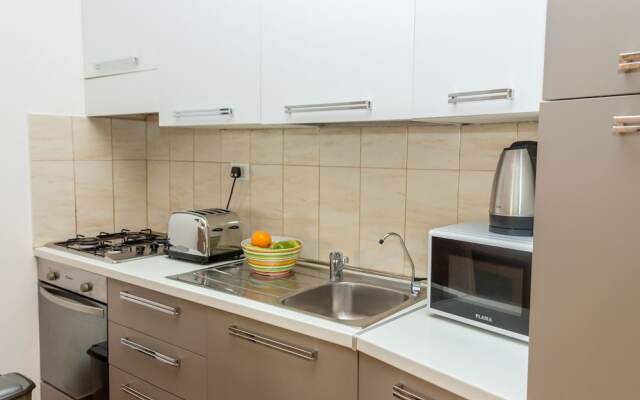 AJP Holidays - Porto Antigo 2 Beachfront Apartment