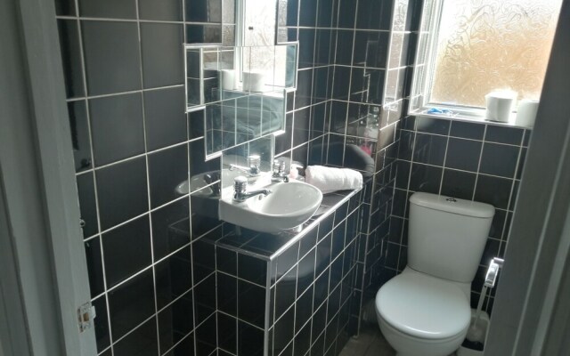 Immaculate 5-bed House in Central Birmingham