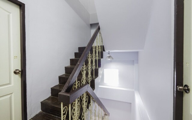 OYO 930 Born Guest House