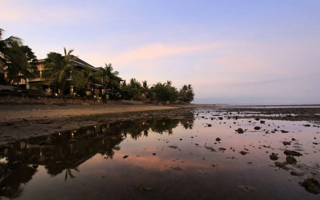 Padmasari Resort Hotel