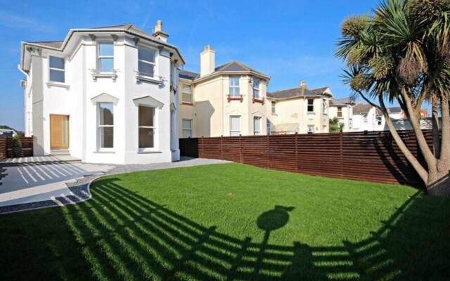 Immaculate 4-bed House in Paignton Near Beach