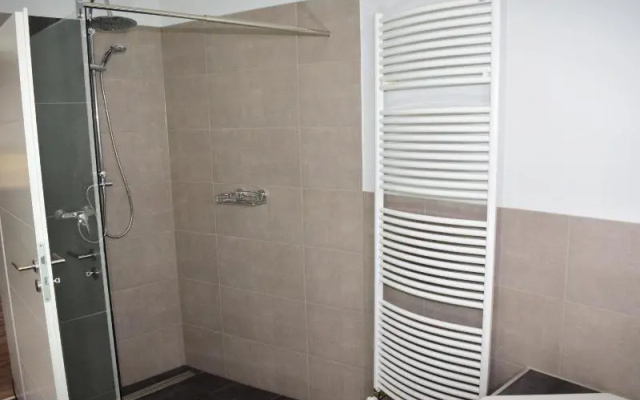 Hotel - Bistro - 3-eck