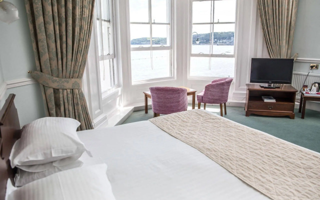 The Queens Hotel