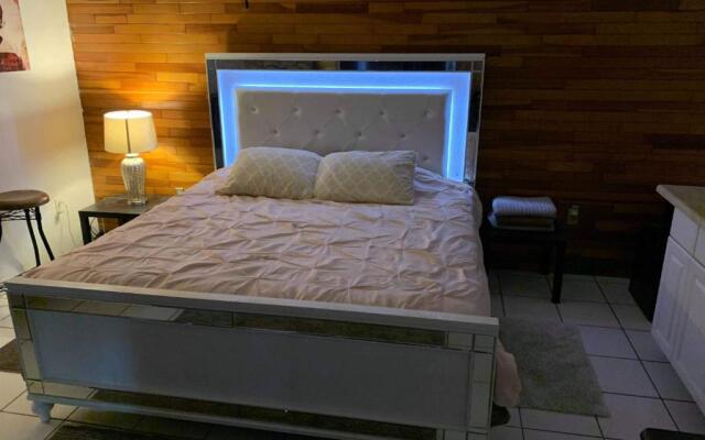 Deluxe studio & Pet friendly