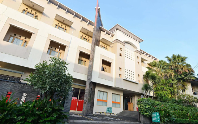 ZEN Rooms Pasteur Babakan Jeruk