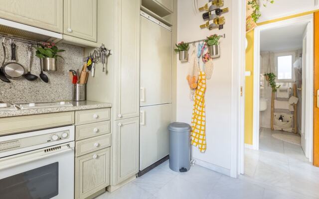 Sunny Luxurious 2Br 2Ba Apt In Athens