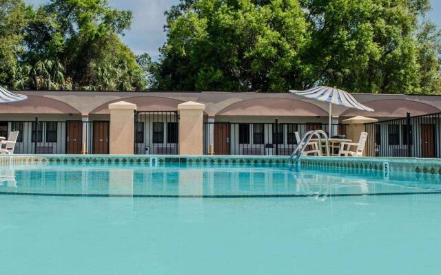 Econo Lodge Crystal River