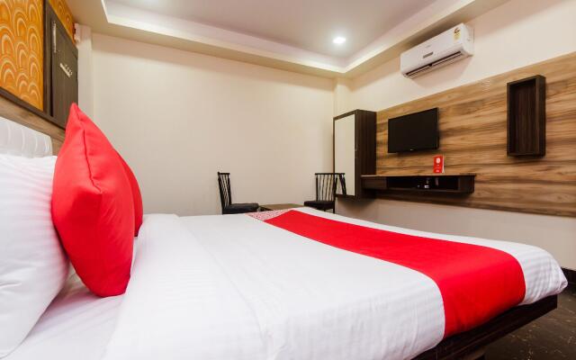 OYO 12894 Bunty Residency