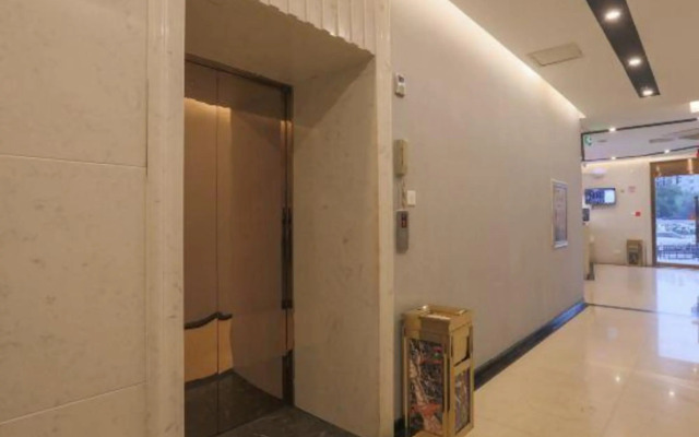 Homeinn Hotel (Nanchang Bayi Square Second Affiliated Hospital)