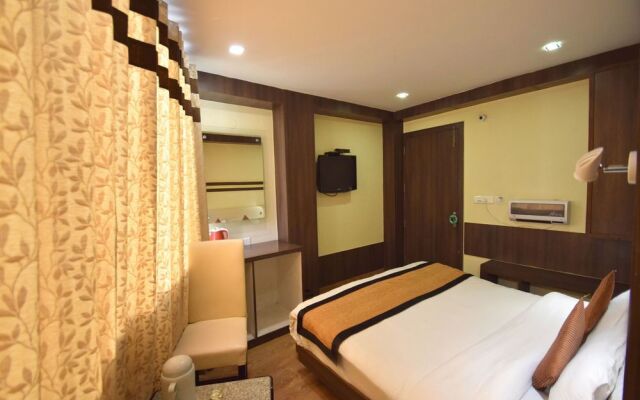 OYO 11470 Hotel Bridge View Premium