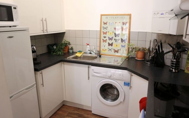 3 Beds 2 Baths Oxford Circus