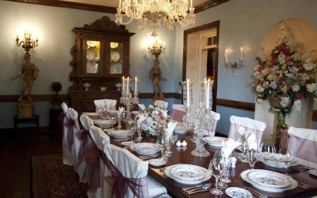 Graycliff Hotel And Restaurant