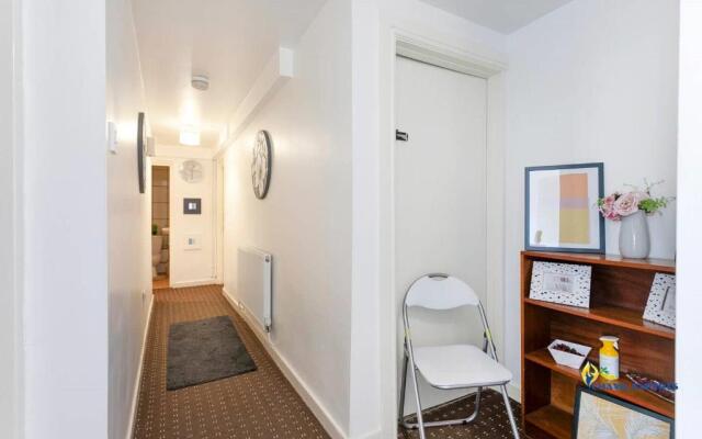 Gabriella Aprt, 3 Bedroom, Parking, City Centre