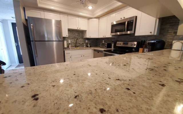 Pelican Inlet C117 2 Bedroom Condo By Redawning