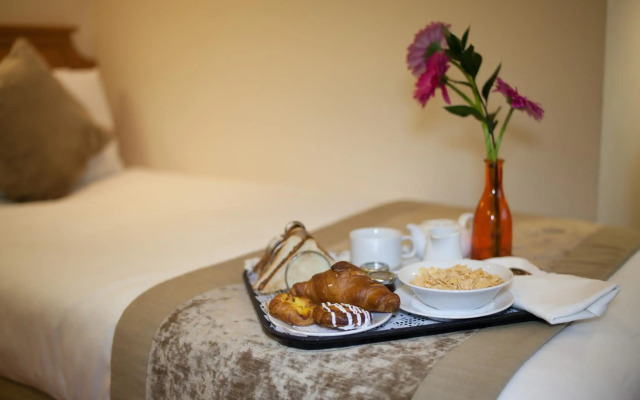 Warren Lodge Hotel