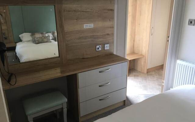 Prime Location 3-bed Chalet in Seal Bay, Selsey