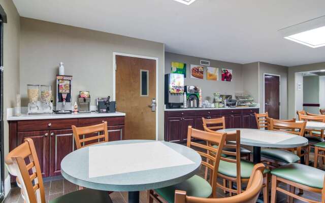 Quality Inn & Suites Canton, GA