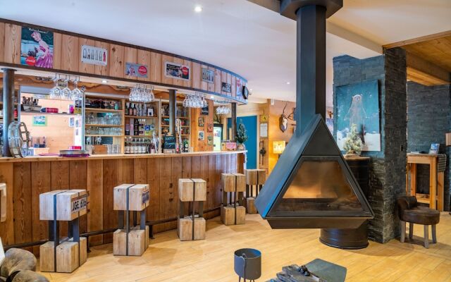 Montana Chalet Hotel
