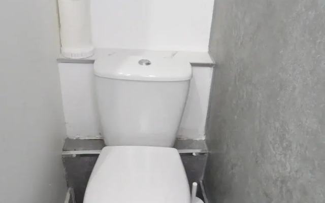 Architect Designed Meadows Central Apartment