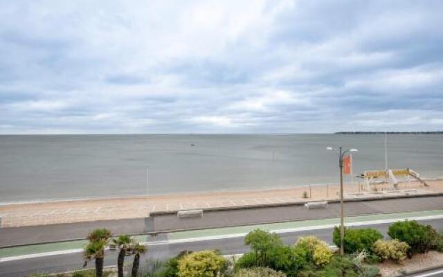 Apartment La Baule Appartement Face Mer