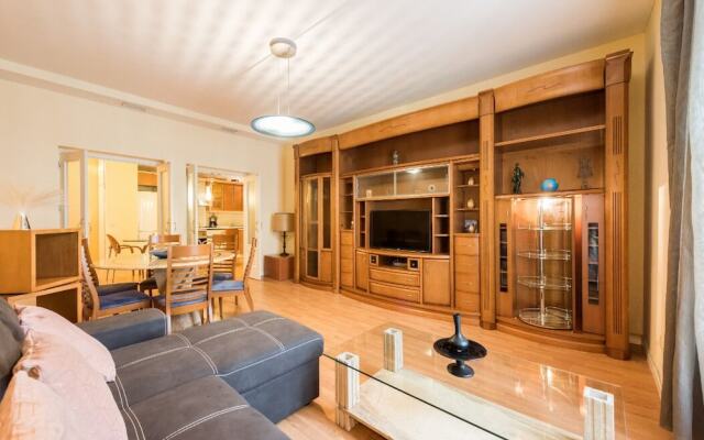 M&F Fuencarral Apartamento