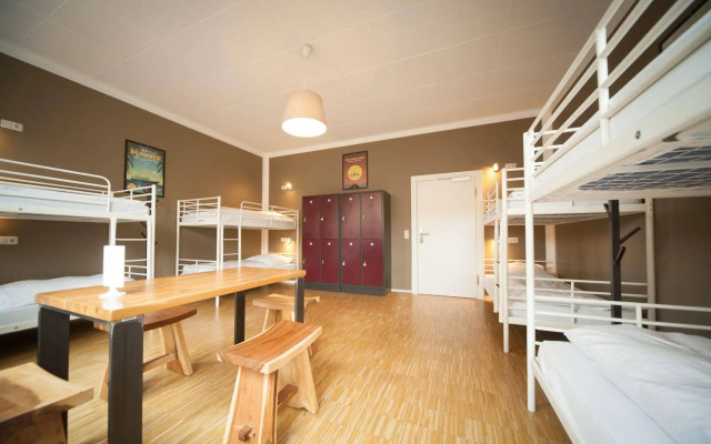 Five Reasons Hotel & Hostel
