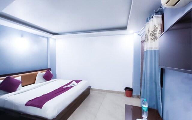 Roomshala 039 Hotel Rk