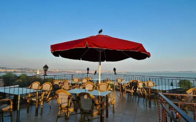Emre Hotel