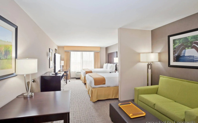 Holiday Inn Express Hotel & Suites Hays by IHG