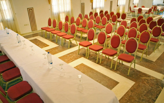 Pasiphae Hotel