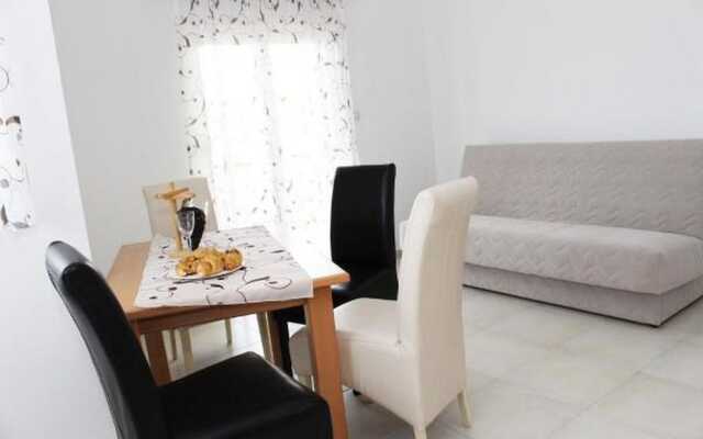 Apartments Bella
