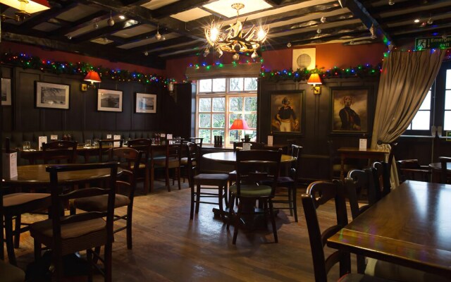 The Queen's Head Inn and Restaurant