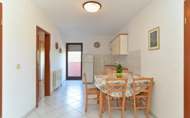 Apartment 794