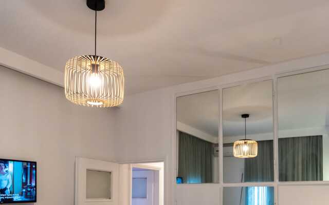 Blue Ark Boho Stay at Acropolis