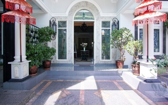 Collection O 3986 Just 11 Boutique Residence Syariah