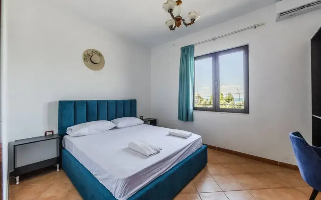 Red House 1 in Shkoder