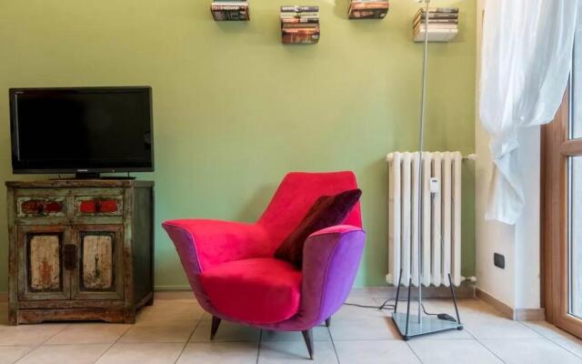 JOIVY Cozy Flat for 4 w/ Patio, Nearby Navigli