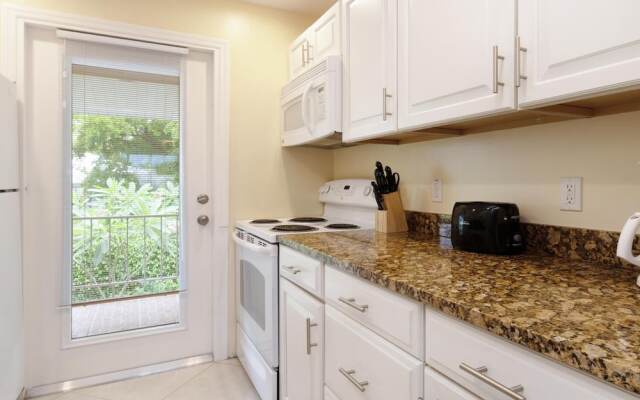 Olde Naples Condo #811