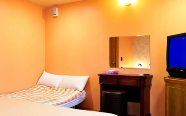 Rhine Motel