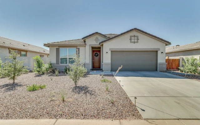 Maricopa Home w/ Yard - 1 Mi to Harrahs Casino!