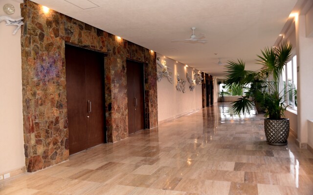 HS HOTSSON Hotel Acapulco