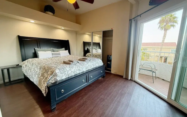 Panoramic View Bayfront Gem 3BR