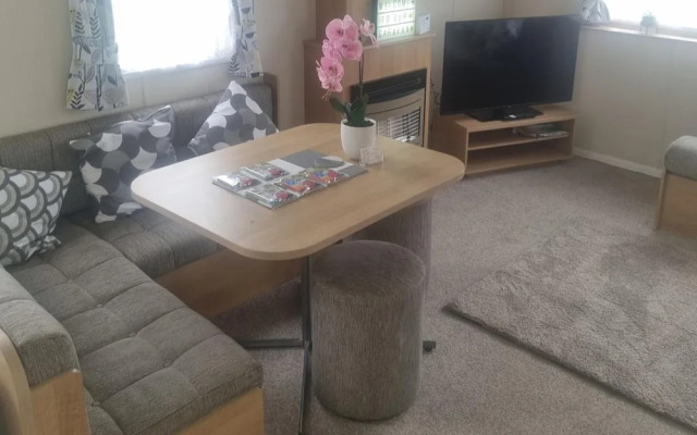 Trecco Bay Porthcawl 2-bed Caravan, Sleeps 6