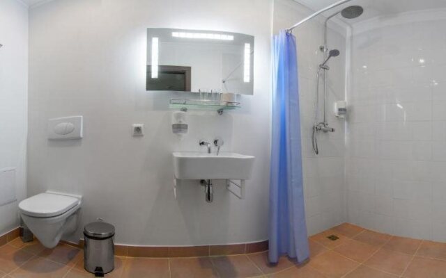 Art Up City Hotel