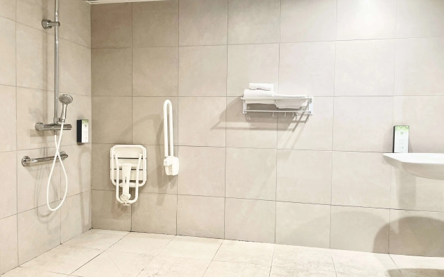 Hotel Kyriad Nemours