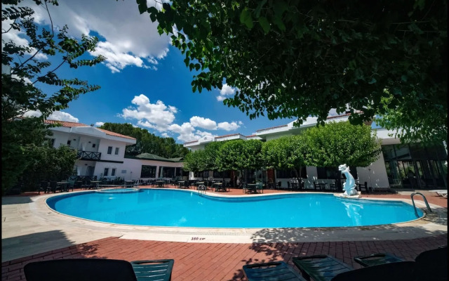 Dbl Room With Thermal Bath ,dinner Breakfast Included